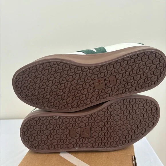 Veja Campo Leather Cyprus Bark Womens Size 7 Eu38 sneakers NWB - Picture 6 of 8